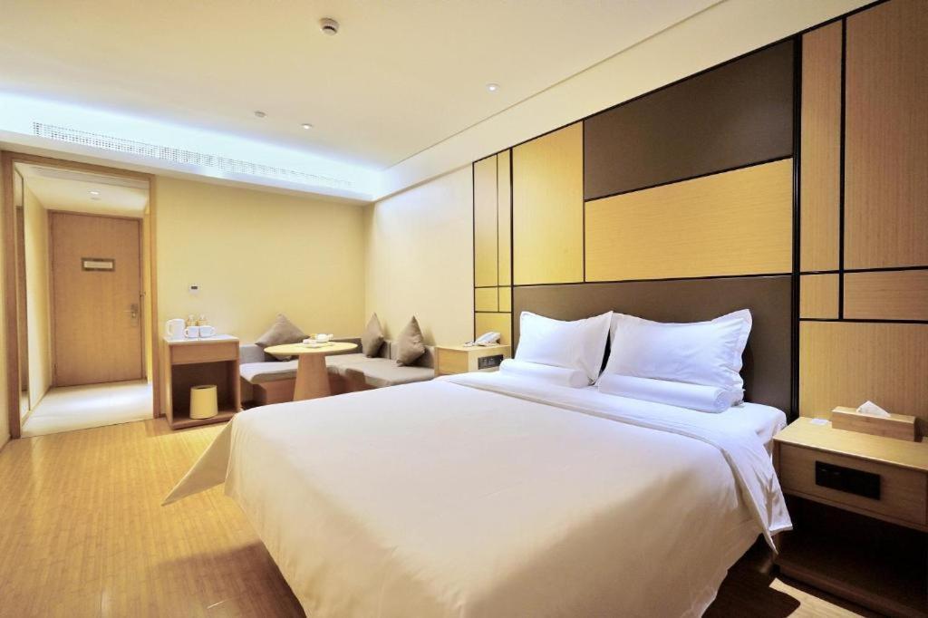 Ji Hotel Shanghai Hongqiao Yan'An XI Road エクステリア 写真