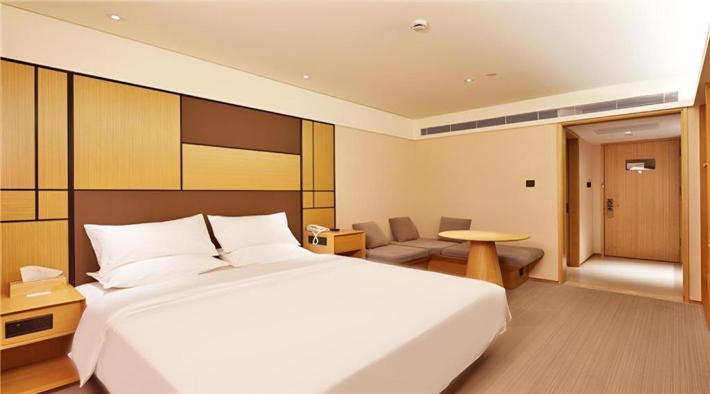 Ji Hotel Shanghai Hongqiao Yan'An XI Road エクステリア 写真