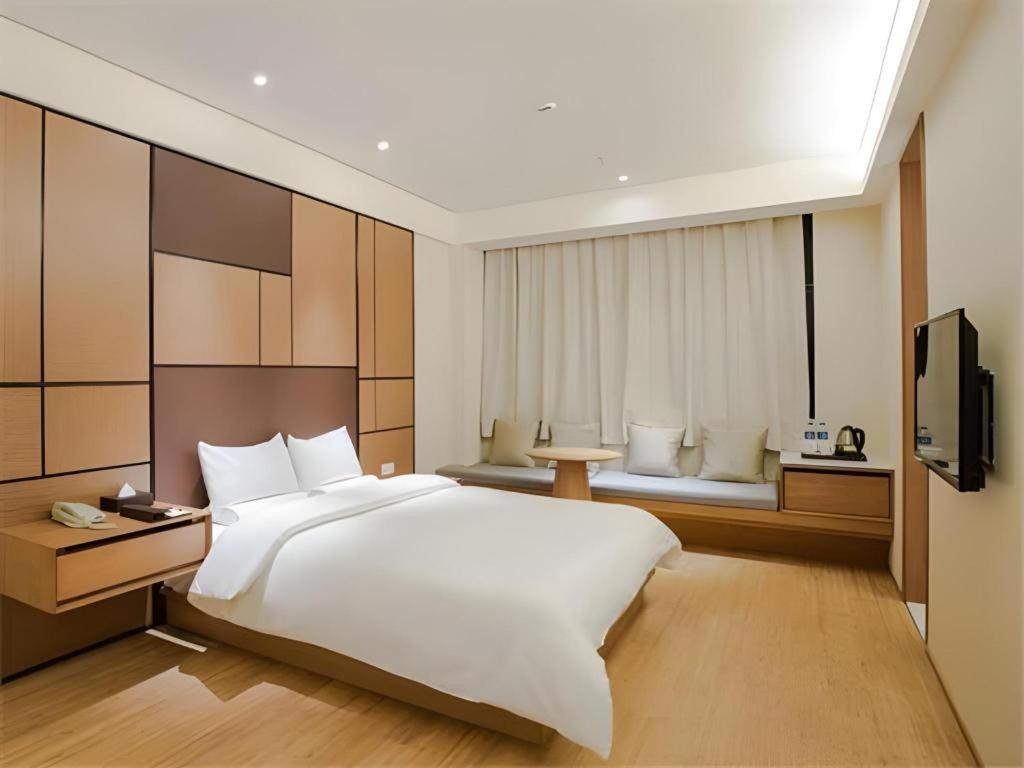 Ji Hotel Shanghai Hongqiao Yan'An XI Road エクステリア 写真